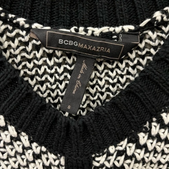 BCBG MaxAzria Sleeveless Black and White High/Low Sweater Size S - Picture 3 of 6